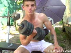 Outdoor Workout - Flexing